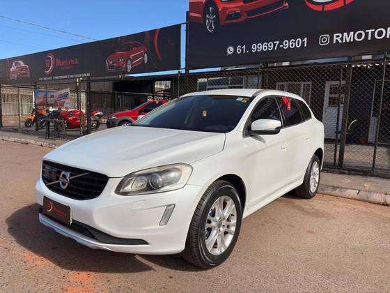VOLVO XC60 2.0 T5 DYNAMIC FWD TURBO GASOLINA 4P AUTOMÁTICO